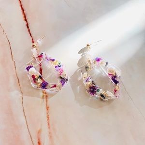 Floral resin earrings